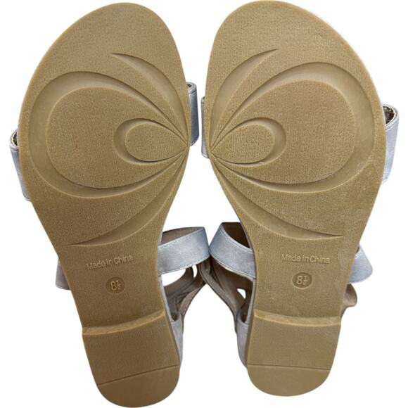 Journey Collection Esence Gladiator Sandals Grey Size 8.5 Strappy Flat New - Picture 8 of 9